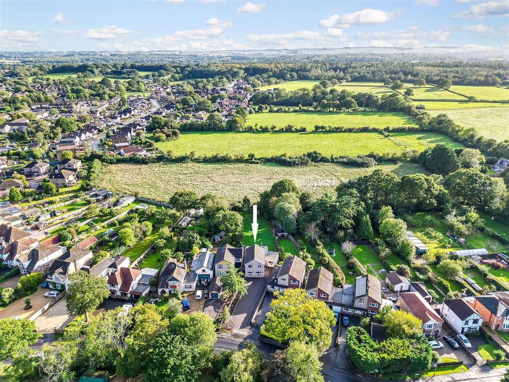 4 bed detached house for sale in Hambledon Road, Denmead, Waterlooville