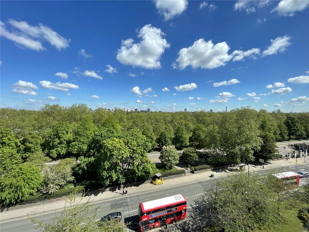 Kingston House North, Knightsbridge, London SW7  