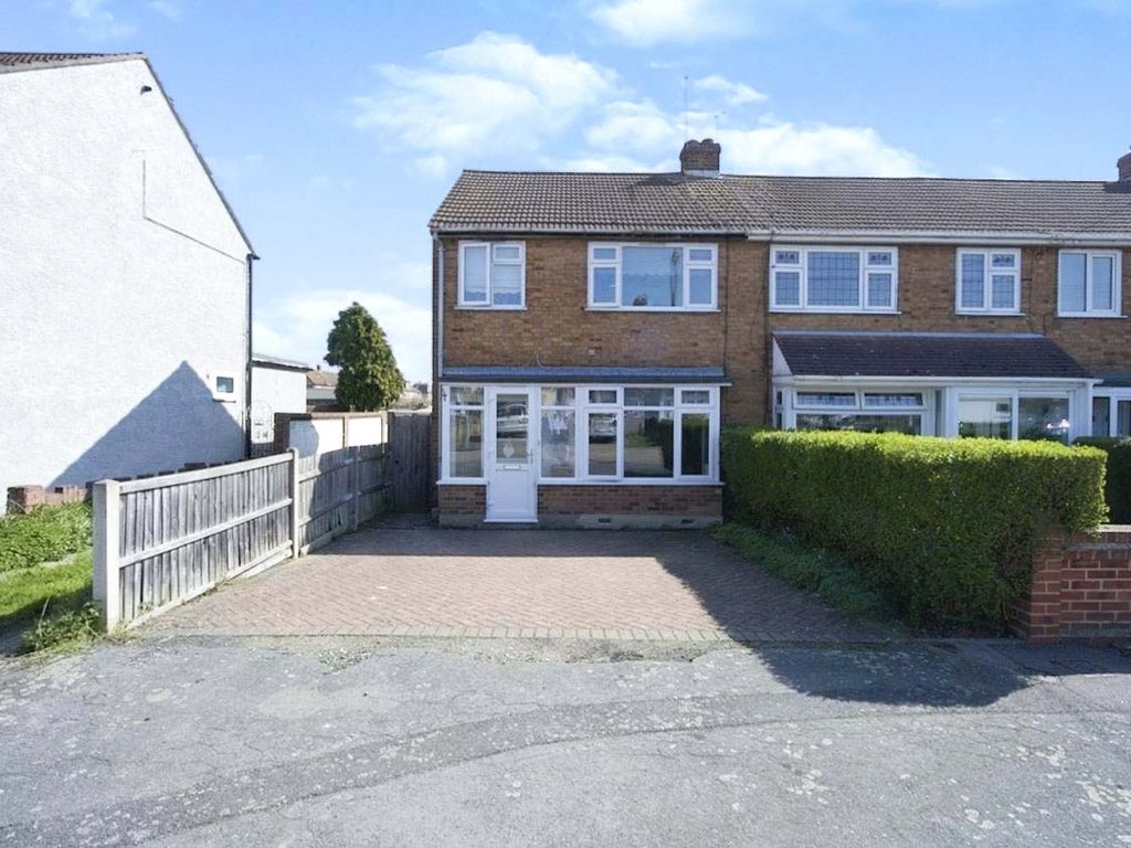 3 bed end terrace house for sale in Newtons Close, Rainham RM13 Zoopla