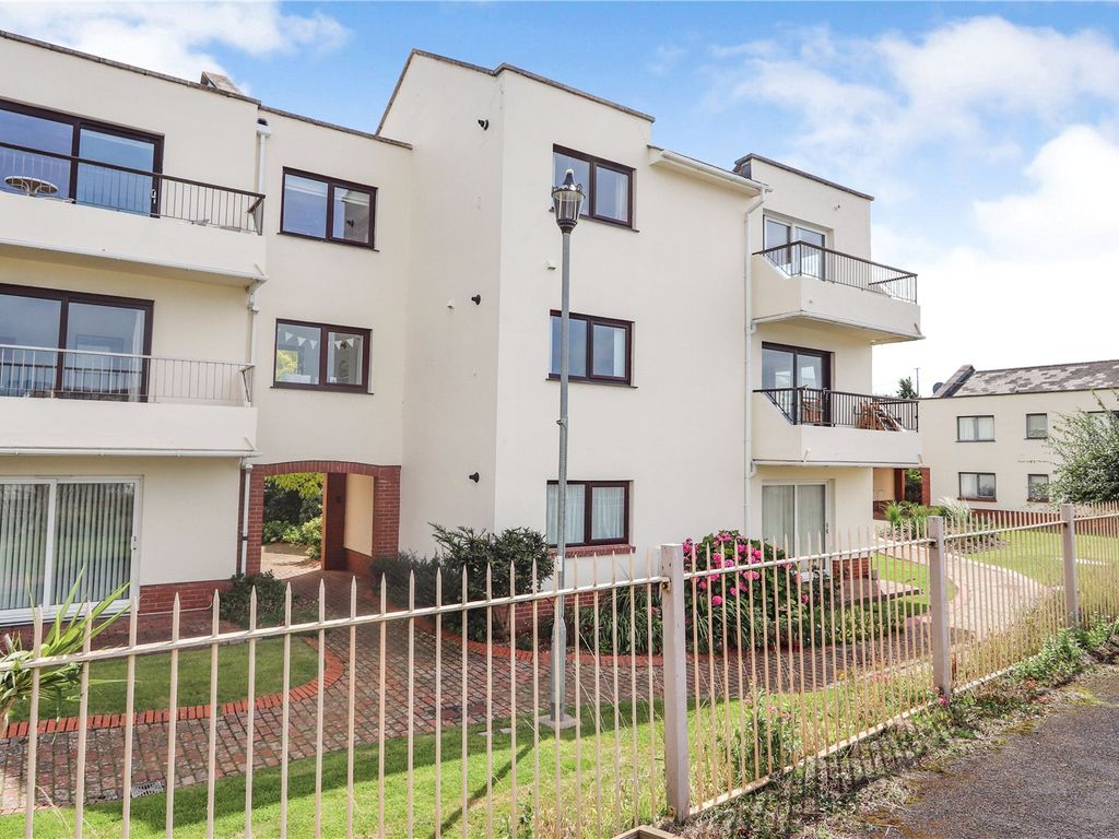 2 bed flat for sale in Chandlers Court, Instow, Bideford EX39, £350,000