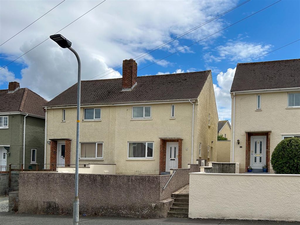 3 bed semidetached house for sale in Hawthorn Rise, Haverfordwest SA61