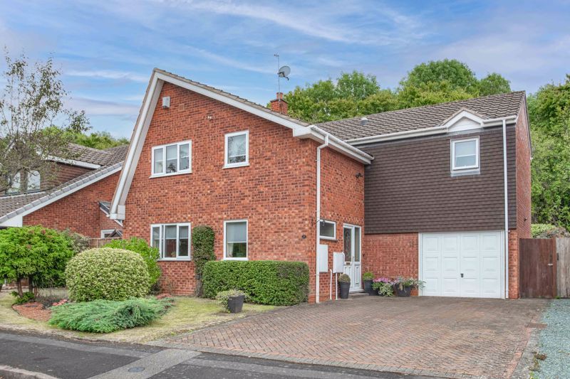 4 bed detached house for sale in Kimberley Close, Redditch B98 Zoopla