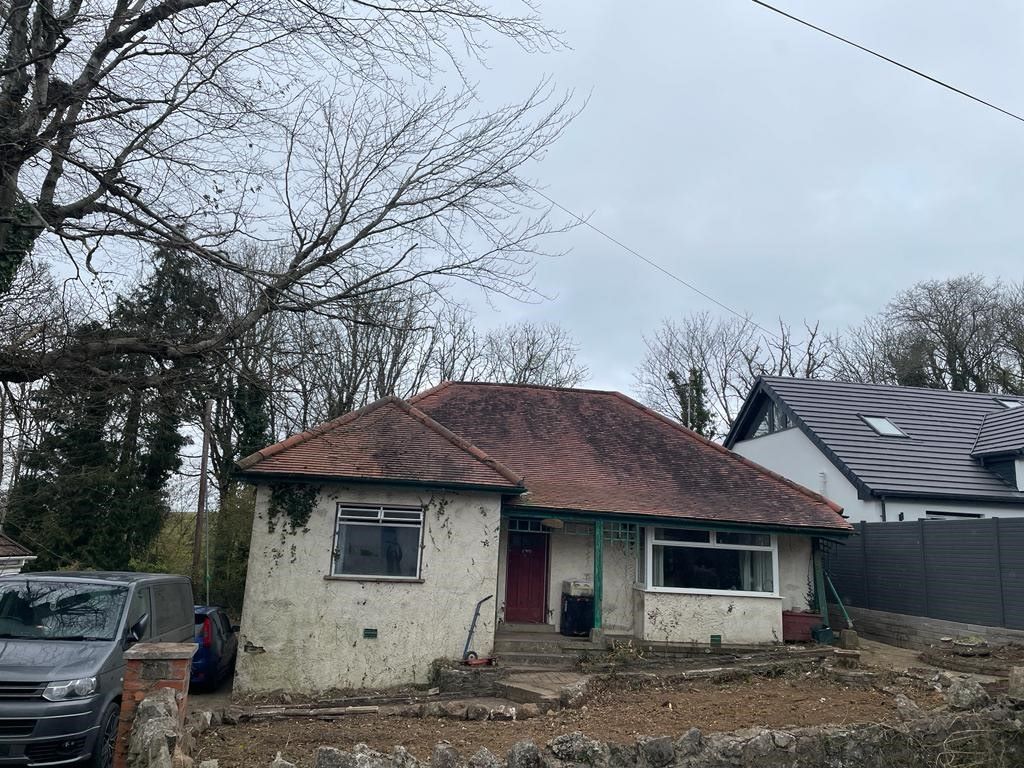 2 bed detached bungalow for sale in 14 Portway, Swansea