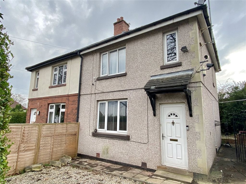 3 bed semidetached house for sale in Syke Lane, Earlsheaton, Dewsbury
