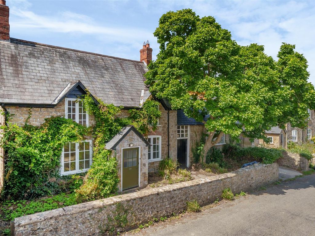 3 bed detached house for sale in Whitelackington, Ilminster TA19, £