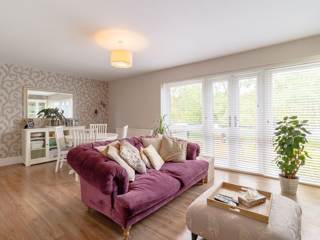 2 bed flat to rent in West End Lane, Stoke Poges, Slough SL2 Zoopla