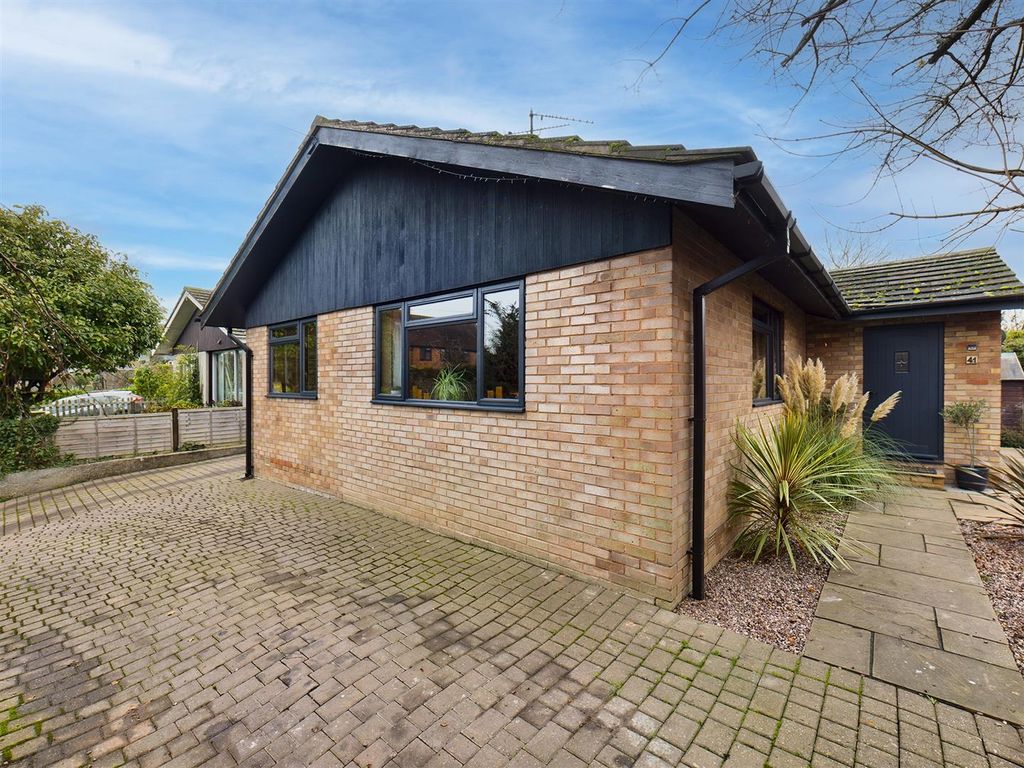 3 bed detached bungalow for sale in Walkers Green, Marden, Hereford HR1
