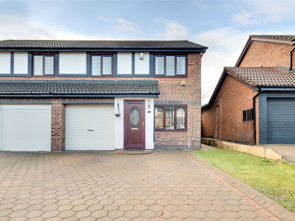 3 bed semidetached house for sale in Hexham Court, Whickham Highway
