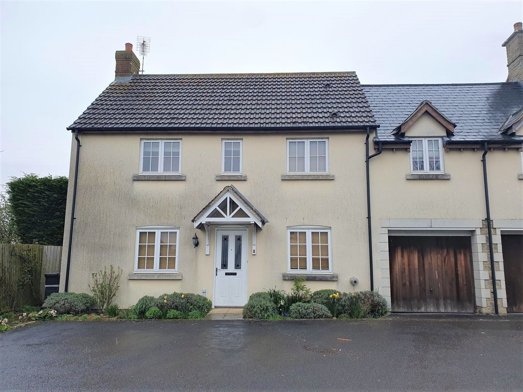 3 bed semidetached house for sale in Little Marston Road, Marston