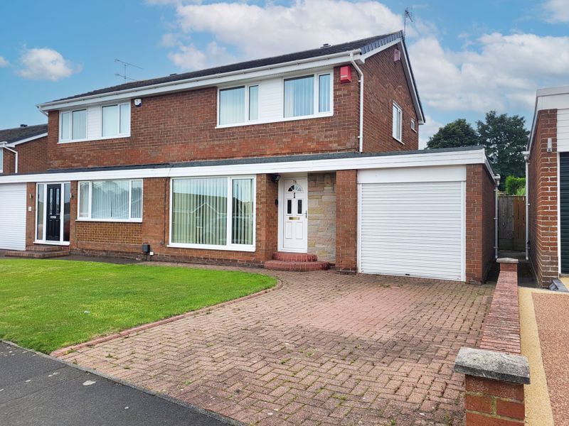 3 bed semidetached house for sale in Porchester Drive, Cramlington