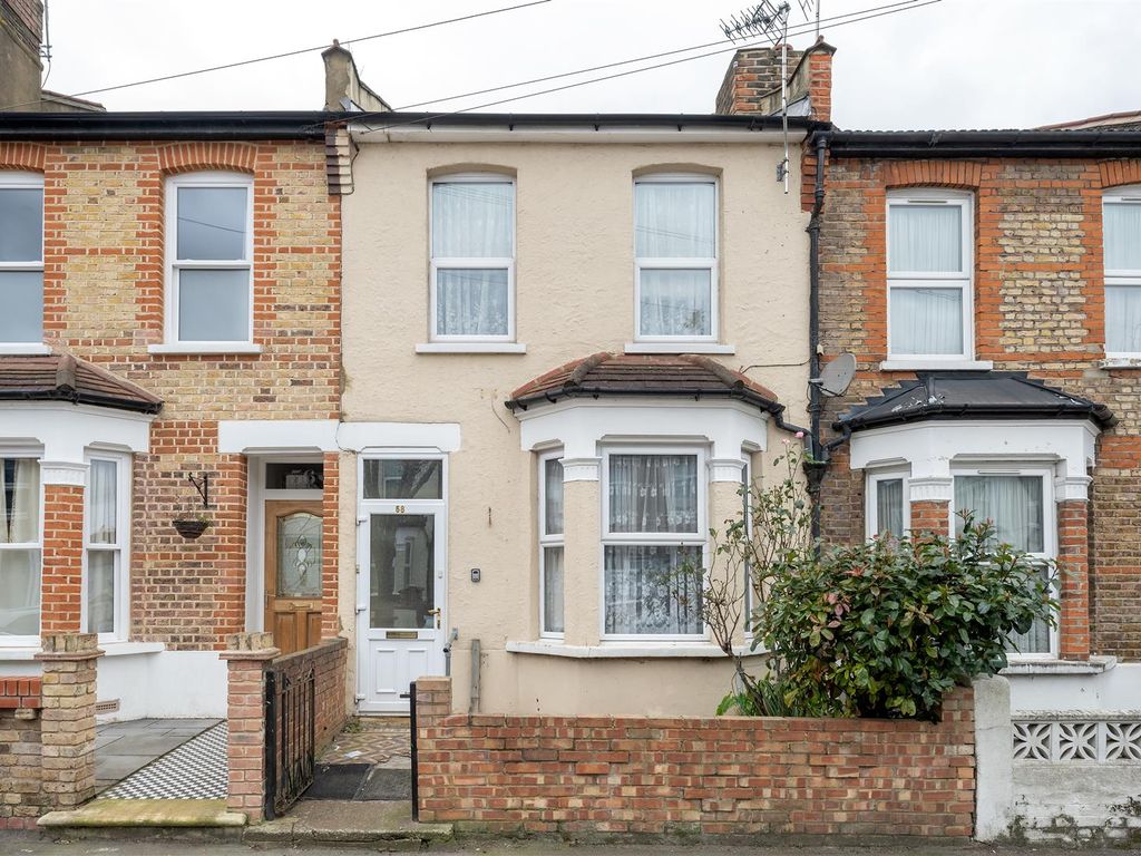 3 bed terraced house for sale in Chatham Road, London E17, £550,000