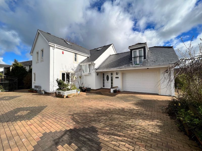 4 bed detached house for sale in Brendon View Close, Rhoose, Barry CF62 Zoopla