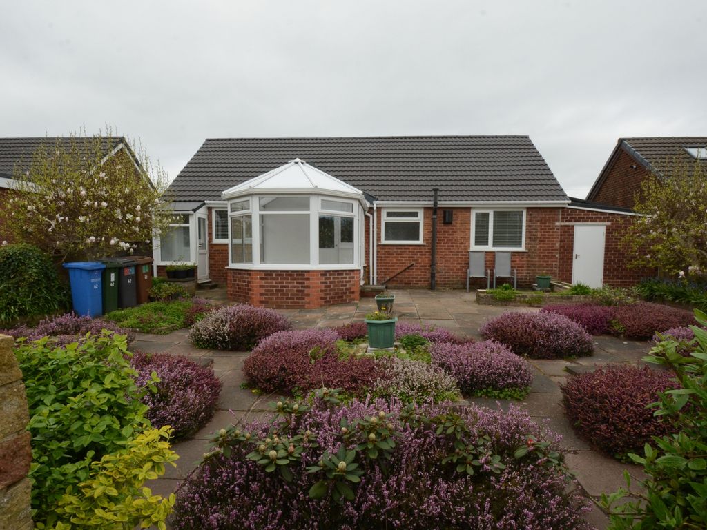2 bed bungalow for sale in Heather Avenue, Droylsden M43, £330,000 Zoopla