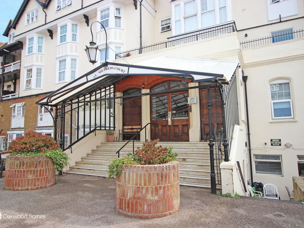 2 bed flat for sale in Beach Road, WestgateOnSea CT8 Zoopla