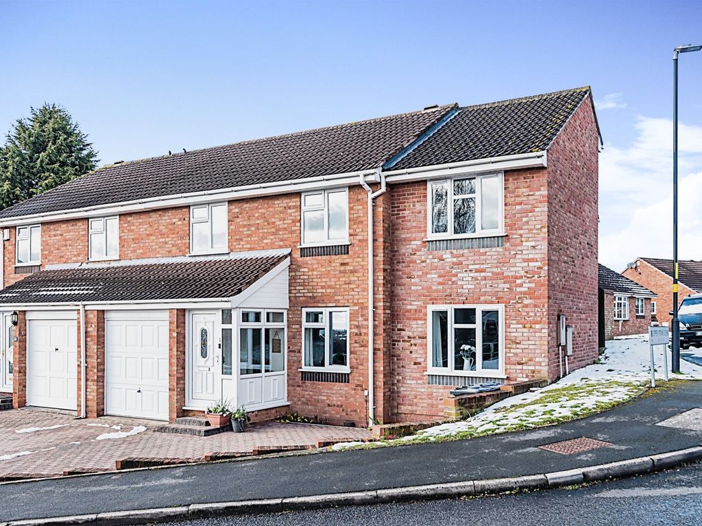 4 bed semidetached house for sale in Far Highfield, Sutton Coldfield