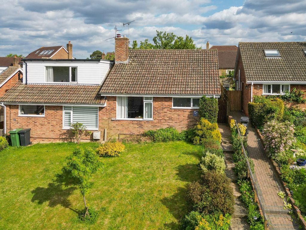 2 bed semidetached bungalow for sale in Beechwood Close, Burwash