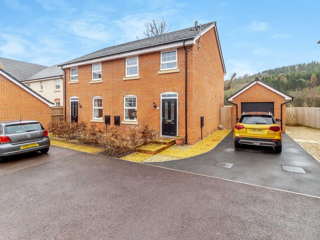 3 bed semidetached house for sale in Ternata Drive, Monmouth