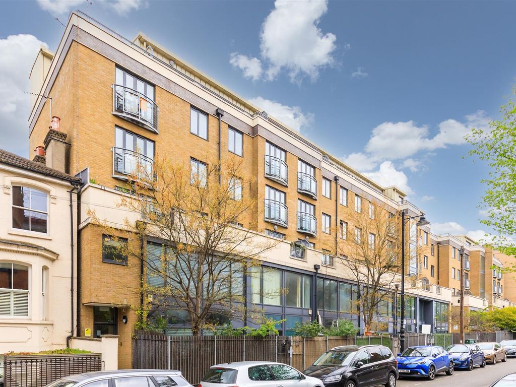 2 bed flat for sale in Fairfield Road, London E3 Zoopla