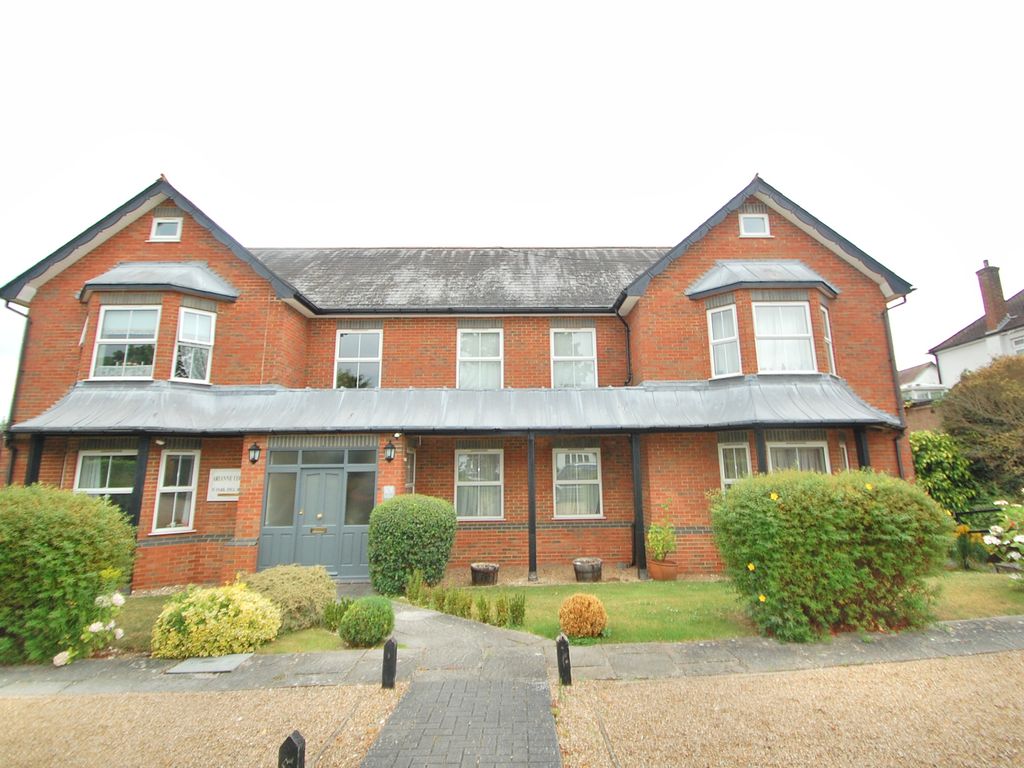 1 bed flat to rent in Arianne Court, 55 Park Hill Road, Wallington SM6