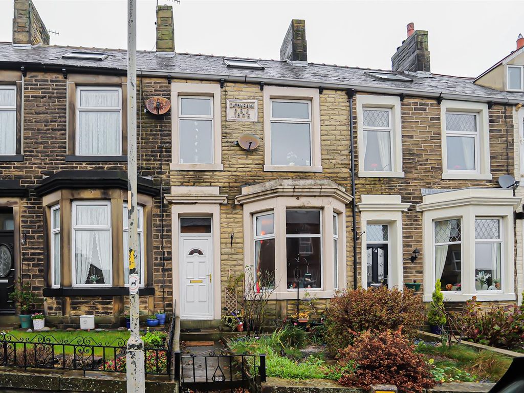 3 bed terraced house for sale in Rainhall Road, Barnoldswick BB18, £