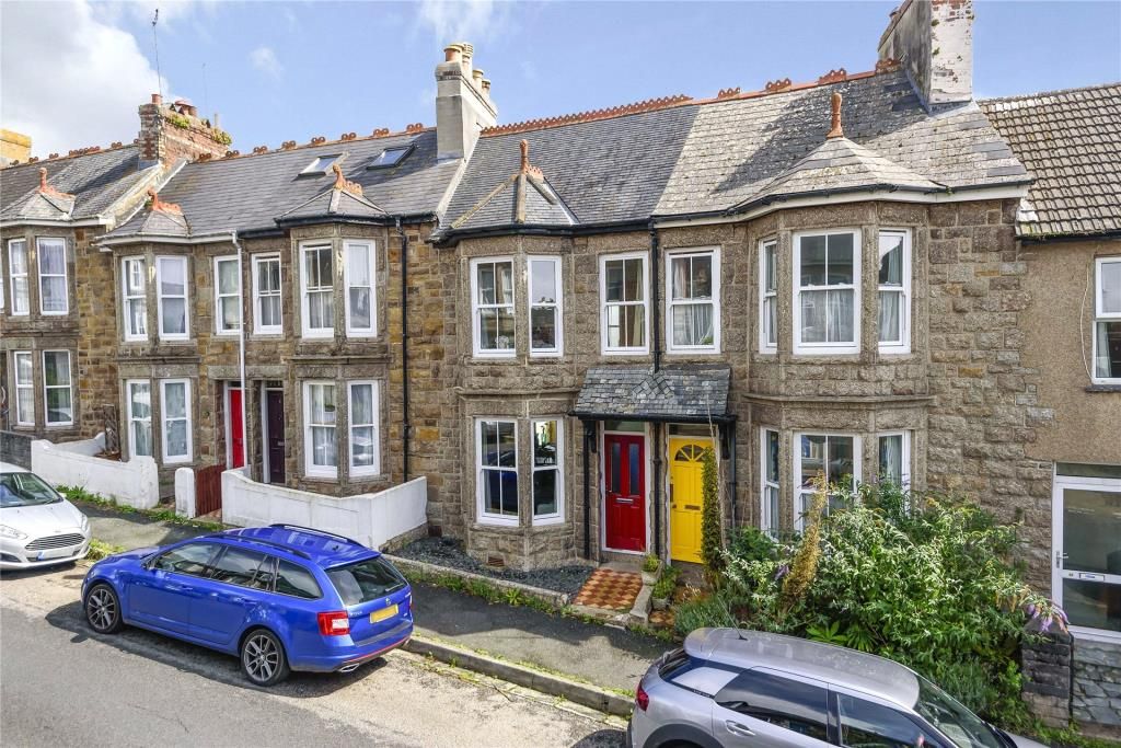 2 bed terraced house to rent in Barwis Hill, Penzance, Cornwall TR18