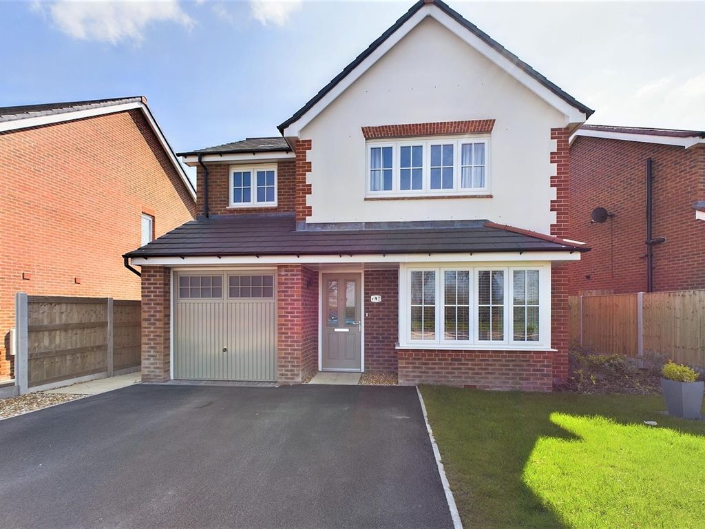 3 bed detached house for sale in Prestwich Gardens, Llay, Wrexham LL12
