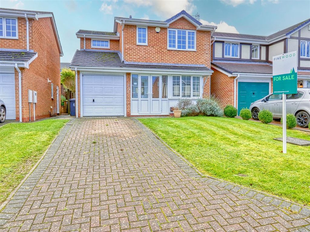 3 bed detached house for sale in Rosedale Avenue, Chesterfield