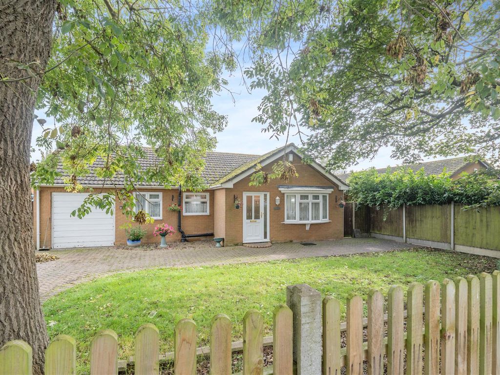 3 bed bungalow for sale in Church Lane, Croft, Skegness PE24, £180,000