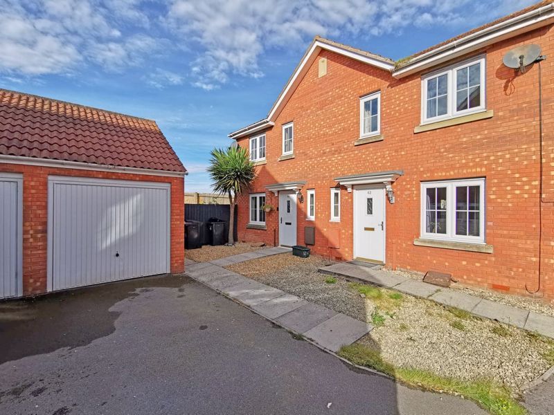 3 bed semidetached house to rent in Griffen Close, Bridgwater TA6 Zoopla