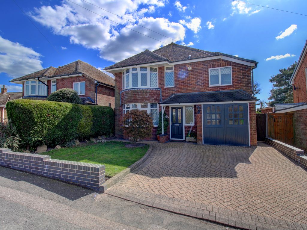 4 bed detached house for sale in Swallow Croft, Lichfield WS13 Zoopla