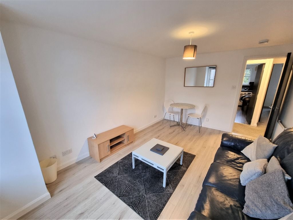 2 bed flat to rent in Holburn Street, Holburn, Aberdeen AB10, £750 pcm Zoopla