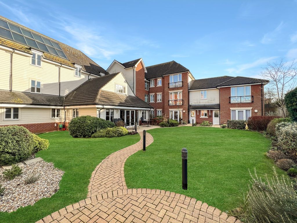 2 bed property for sale in Notley Road, Braintree CM7, £190,000 Zoopla