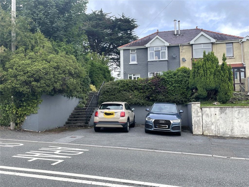 4 bed semidetached house for sale in Abergwili Road, Carmarthen