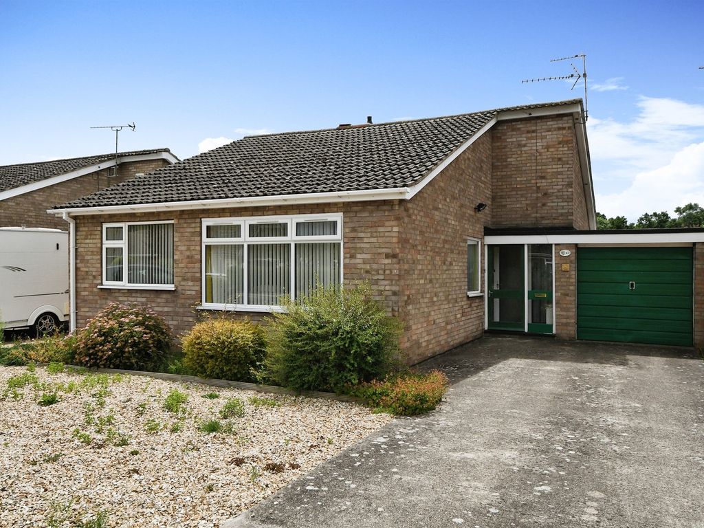 3 bed detached bungalow for sale in Swallow Avenue, Skellingthorpe