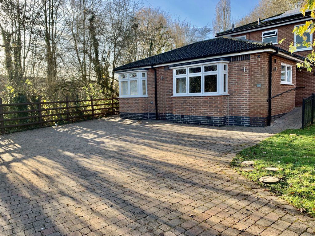 1 bed flat to rent in Pitsford Drive, Loughborough LE11, £900 pcm Zoopla