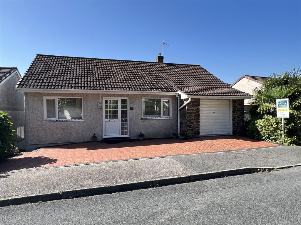 4 bed property for sale in Turnavean Road, St Austell, St. Austell PL25