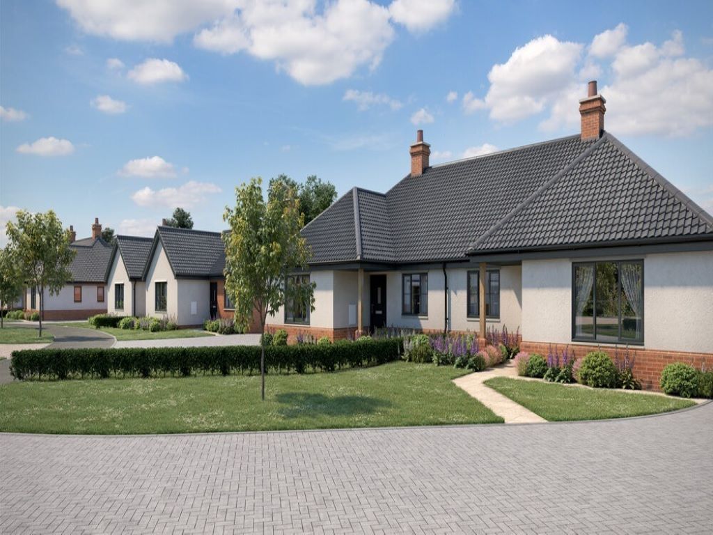 New home, 2 bed semidetached bungalow for sale in The Lilacs, High