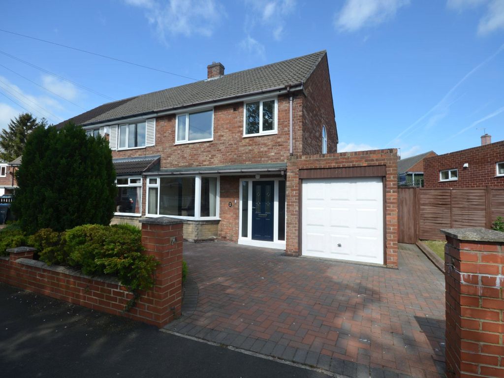 3 bed semidetached house to rent in Deneway, Lockhaugh, Rowlands Gill