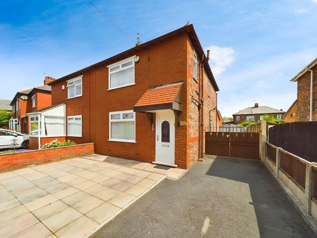3 bed semidetached house for sale in Ainsworth Road, Dentons Green, St
