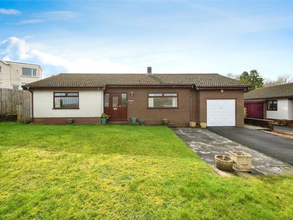 3 bed bungalow for sale in Hendre Road, Tycroes, Ammanford