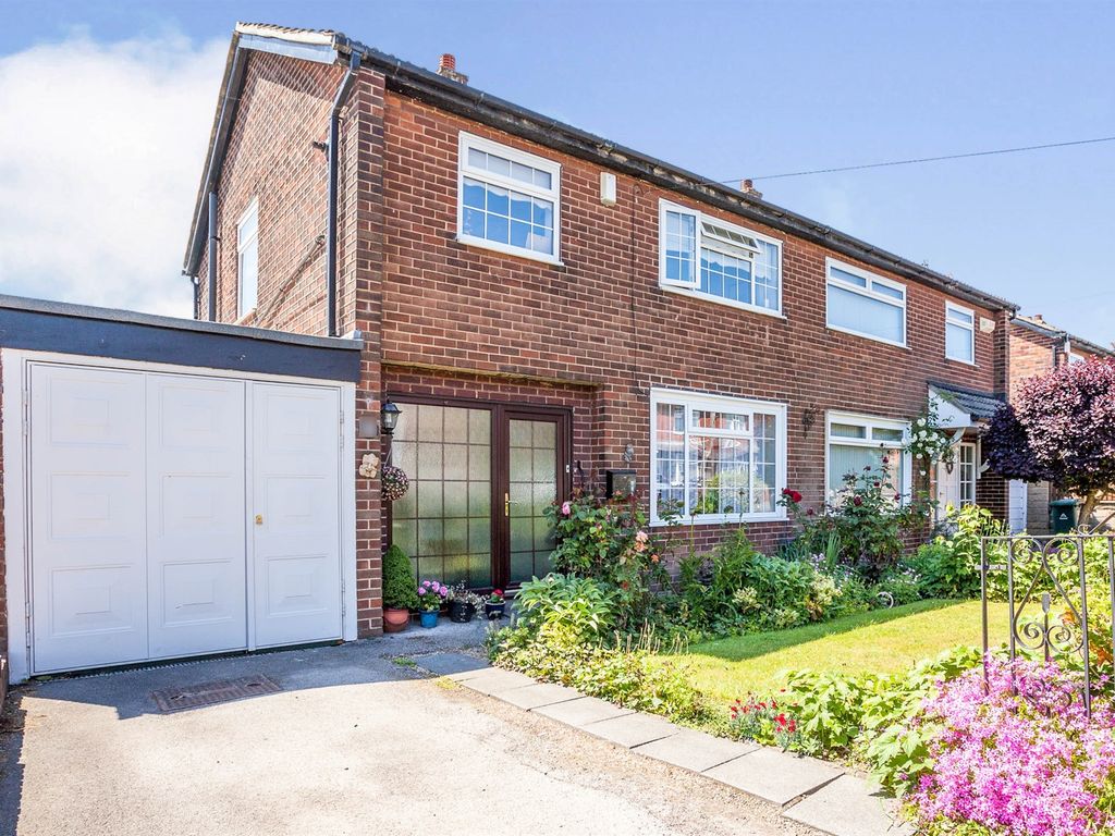 3 bed semidetached house for sale in Lydgate Road, Soothill, Batley