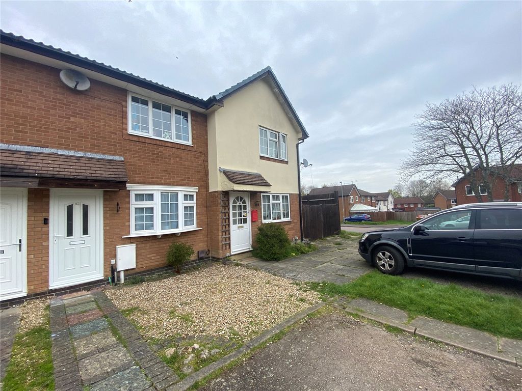 2 bed terraced house for sale in Oriel Road, Daventry, Northamptonshire
