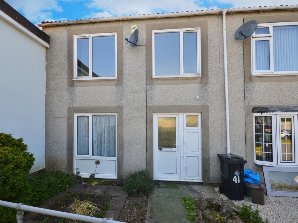 3 bed end terrace house to rent in Wharnecliffe Gardens, Whitchurch