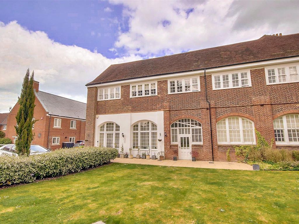 2 bed flat to rent in St. Richards Gardens, Campbell Crescent, Purbrook