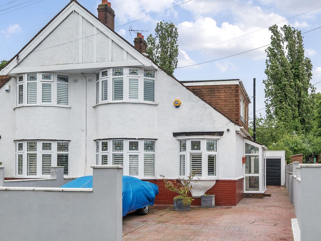 3 bed semidetached house for sale in Mayday Gardens, Blackheath