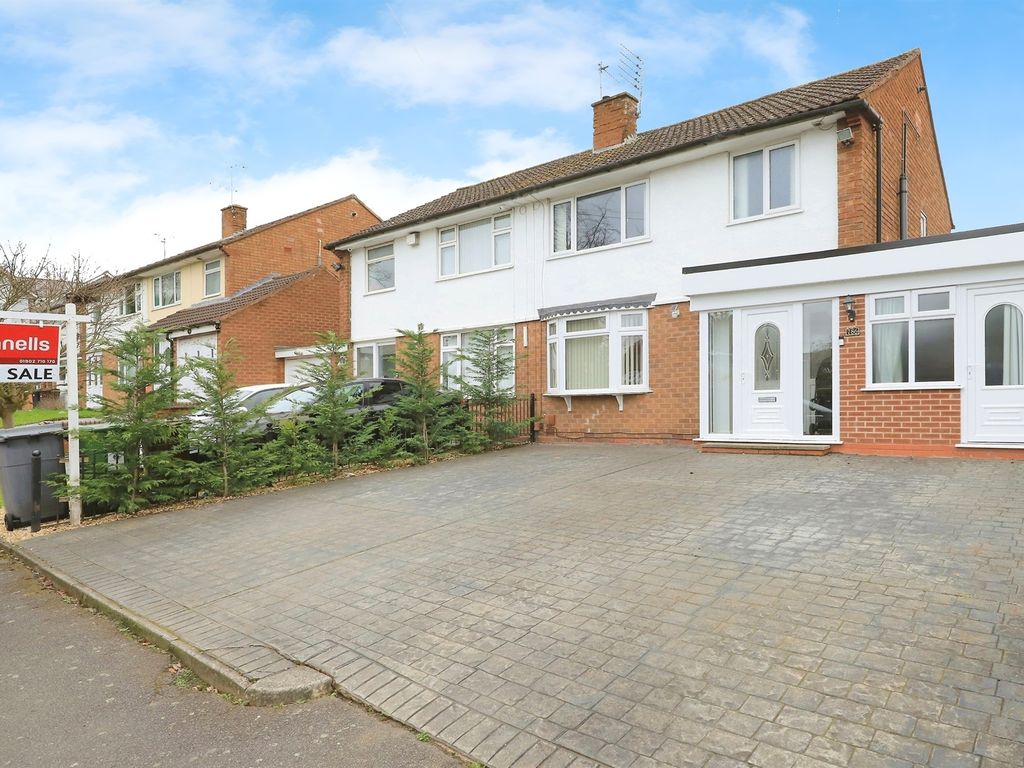 4 bed semidetached house for sale in Stafford Road, Wolverhampton WV10, £260,000 Zoopla