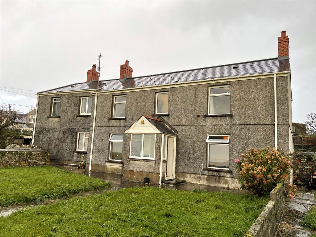 3 bed semidetached house for sale in Heol Gwermont, Llansaint