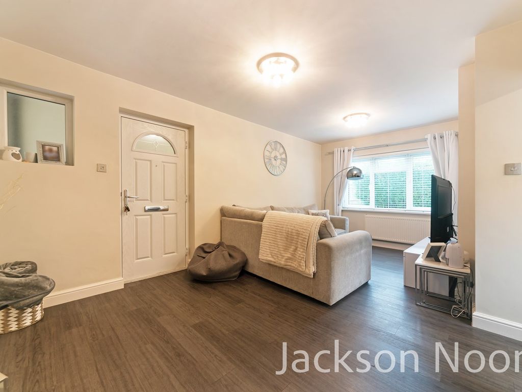 2 bed for sale in Court Farm Gardens, Manor Green Road