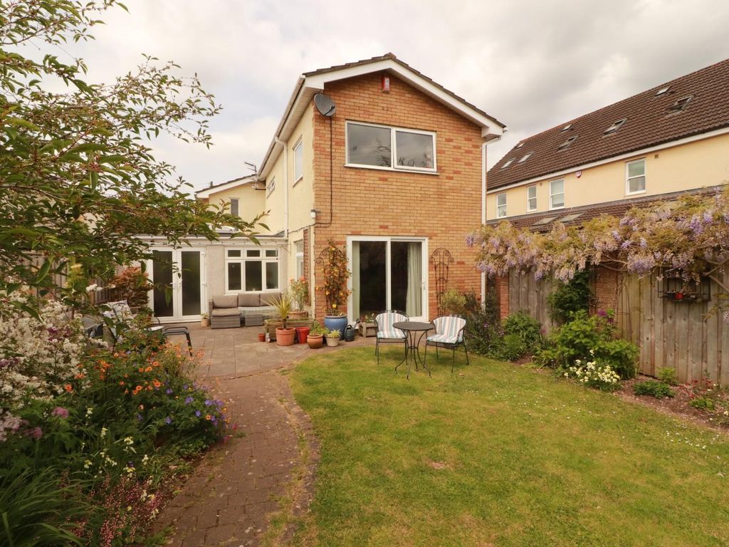 5 bed property for sale in Church Road, Frampton Cotterell, Bristol