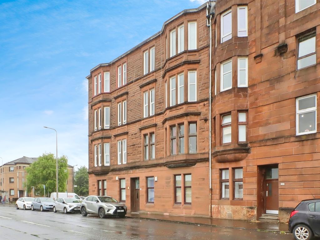 2 bed flat for sale in Dalmarnock Road, Glasgow G40, £70,000 Zoopla